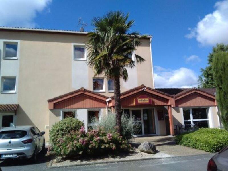 Kyriad Direct Agen Castel Culier Castelculier Bagian luar foto